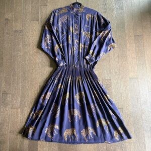 VTG Nicole Miller Dress w/Snaps, Designed For Canada, Size 8 bug very oversized